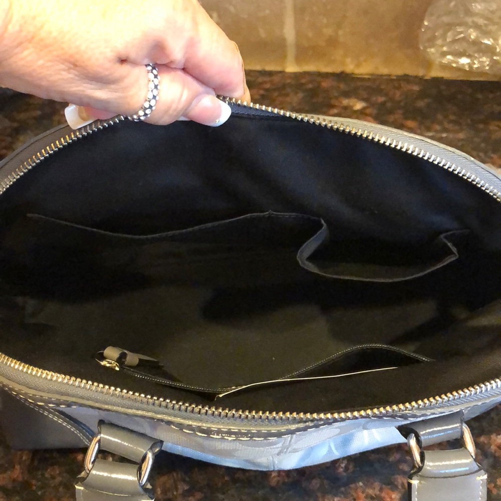 Coach silver white gray handbag New - Picture 7 of 11